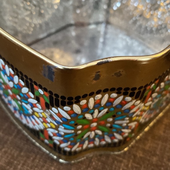 Vintage Tin HORPER'S TOFFEE
CANDY MADE IN ENGLAND  4 3/4" X 2 7/8”X 4 1/4” - Picture 14 of 16